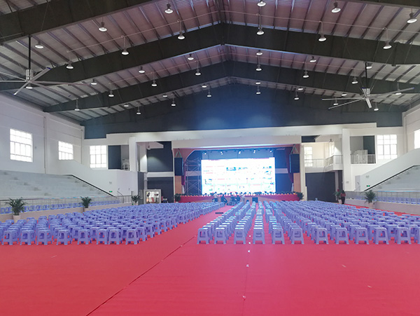 福泰工業(yè)節(jié)能吊扇18年專(zhuān)注車(chē)間降溫領(lǐng)域