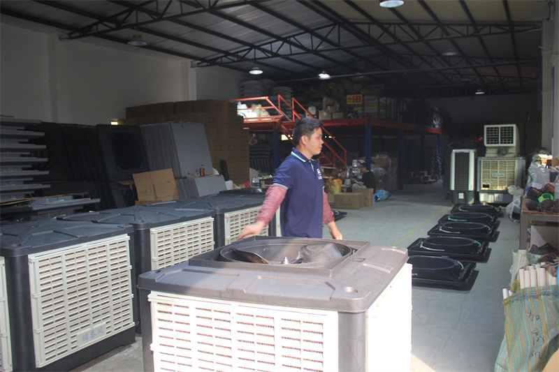 南湖車間降溫環(huán)?？照{(diào)